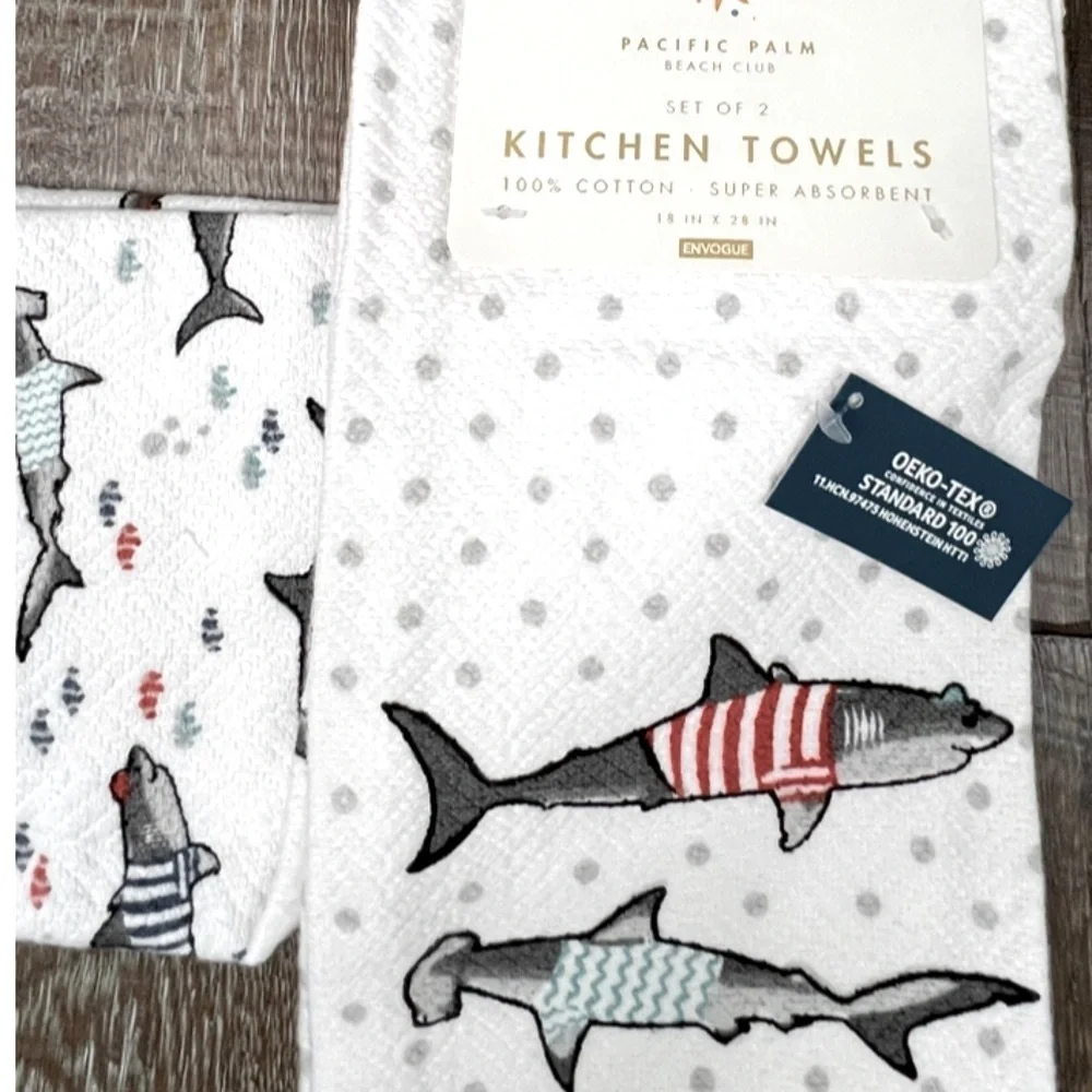 Envogue - ‘Patriot Sharks 🦈’ dish towels (2). NWT Firm!